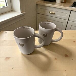Heart Design White Mugs Set